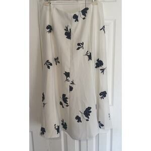 Vince Camuto Daybreak Floral A line Midi Skirt White/Black 14 Classy